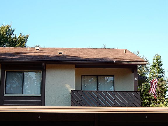 3rd image of 631 Fairmont Ave APT D