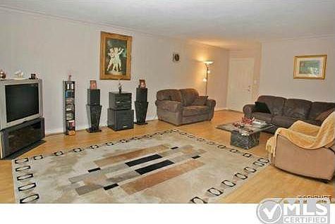 3rd image of 4358 Mammoth Ave APT 8