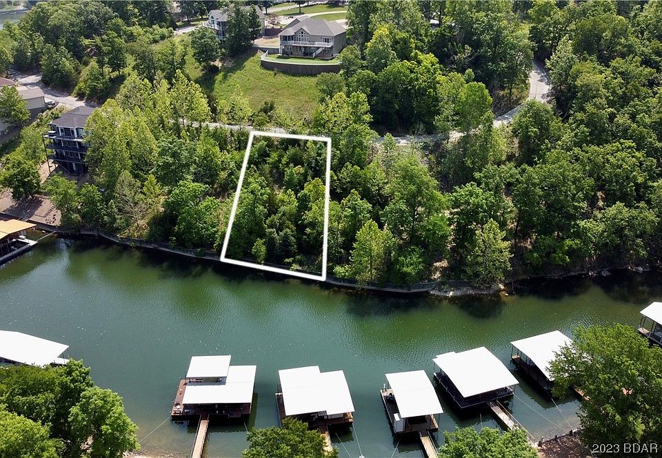 1st image of 10 Galahad Ln