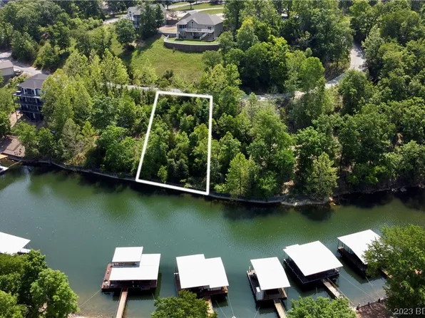 10 Galahad Ln, Camdenton, MO 65020