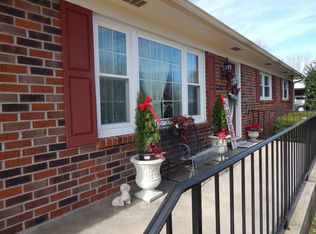 211 Johnson Ave, Huntland, TN 37345