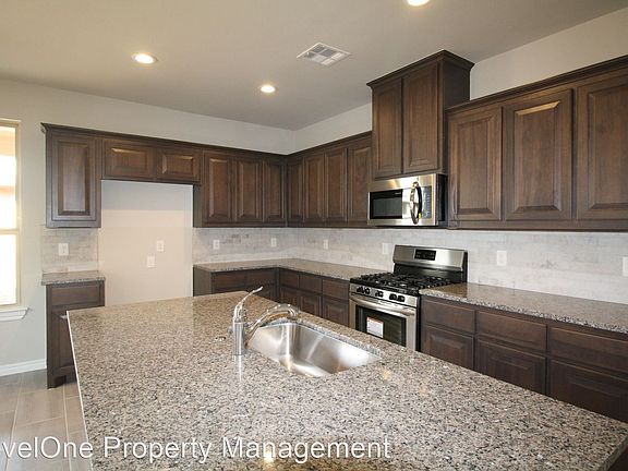 5th image of 12537 Babbling Brook Dr