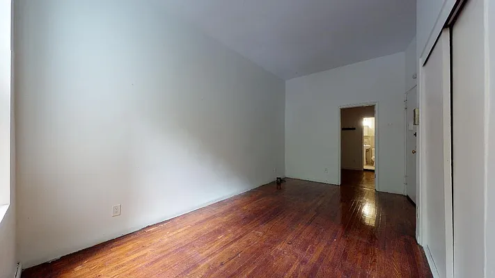 Rented by Bond New York | media 7