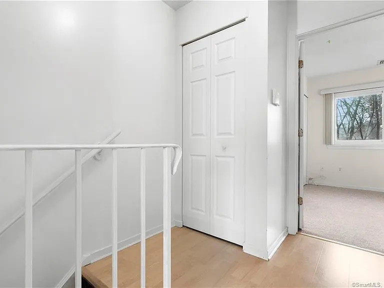 360 W Spring St #A7 — Photo 15