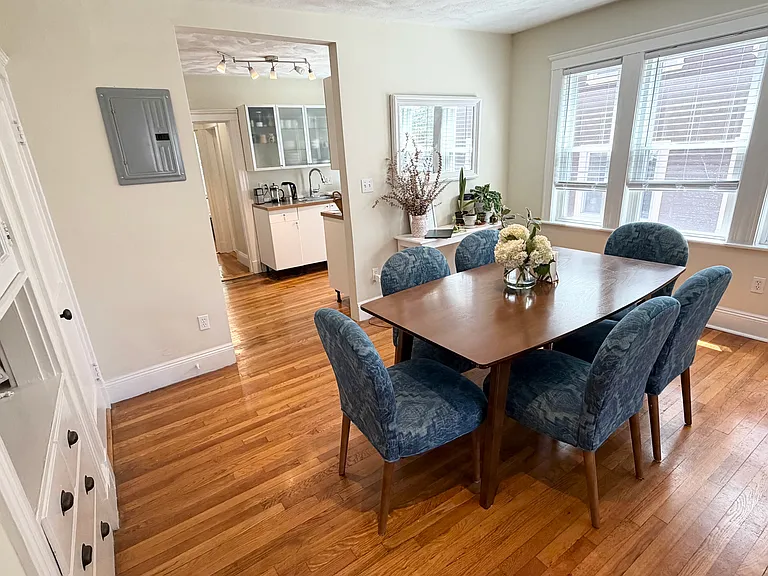 24 Beecher St #4 — Photo 6