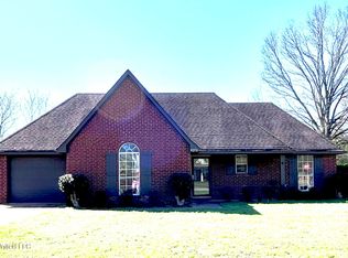 9271 Brooks Dr, Olive Branch, MS 38654