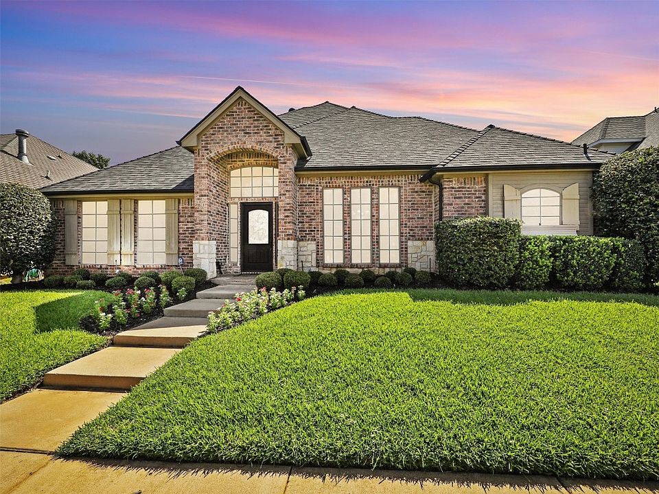 1st image of 2241 Bedford Cir