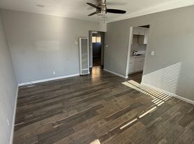 6980 Lisbon St, San Diego, CA