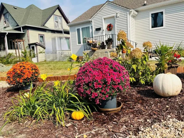 803 S 5th St, Norfolk, NE 68701