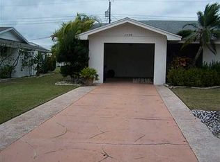 1539 Chevy Chase Dr, Sun City Center, FL 33573
