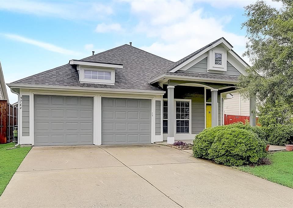 1st image of 9764 Old Field Dr