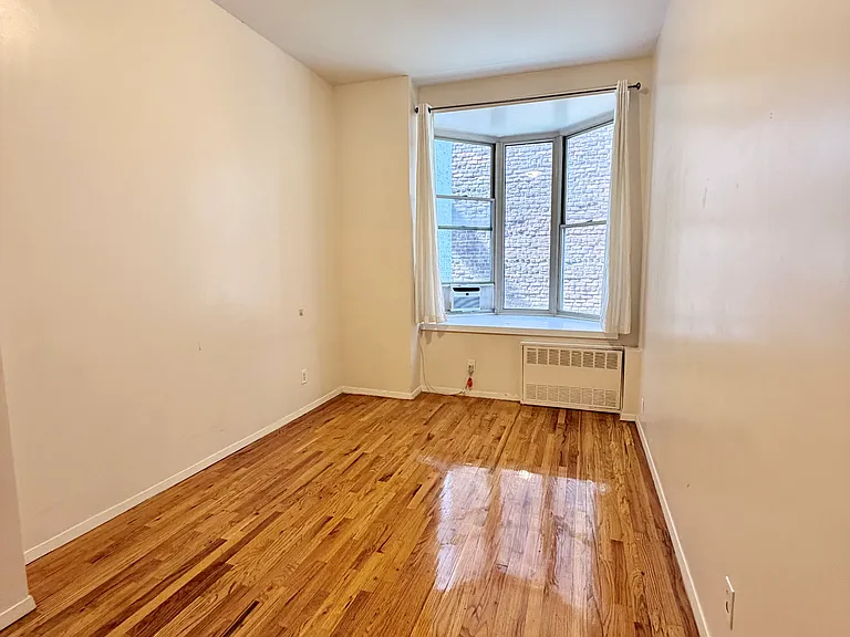 6120 Woodside Ave #2C — Photo 6