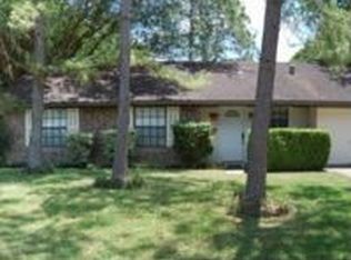 1307 Heights Ave, El Campo, TX 77437