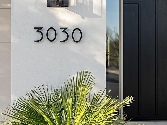 4th image of 3030 E Squaw Peak Cir