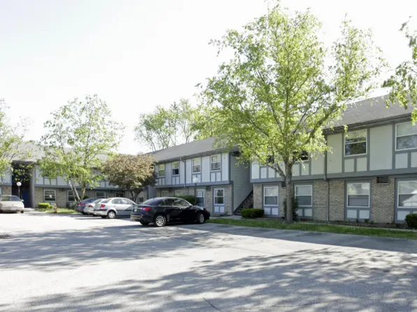 Pine Meadows, 1926 N Holland Sylvania Rd #2bcb15ff1, Toledo, OH 43615