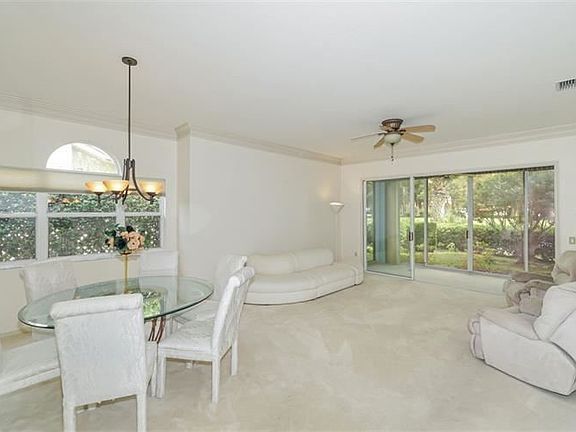 5th image of 3338 W Chelmsford Ct