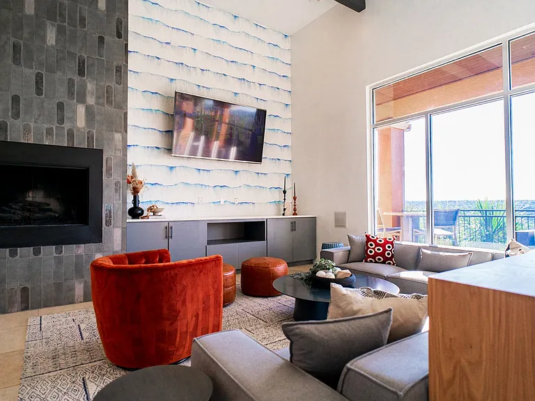 10x Living at Grandview — Photo 8
