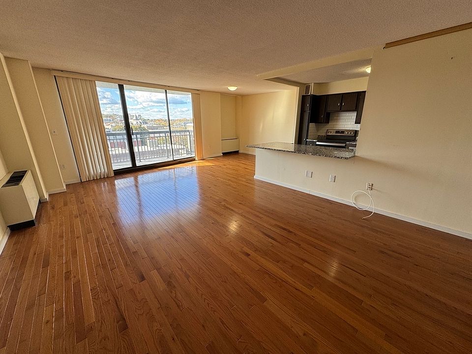 1st image of 60 Longwood Ave APT 802