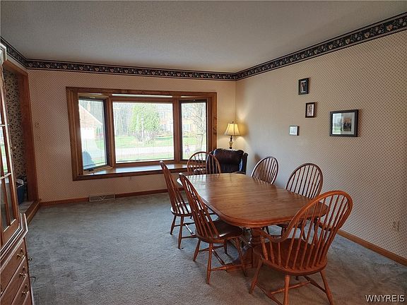 3rd image of 45 Curley Dr