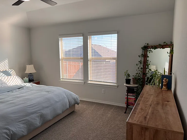 721 Whitecomb Ln — Photo 21