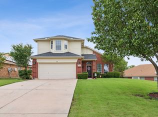 2529 Big Spring Dr, Fort Worth, TX 76120