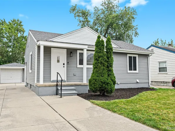 28459 Rosslyn Ave, Garden City, MI 48135
