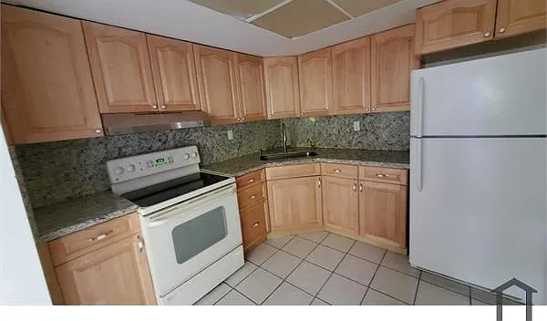 5461 SW 36th St — Photo 23