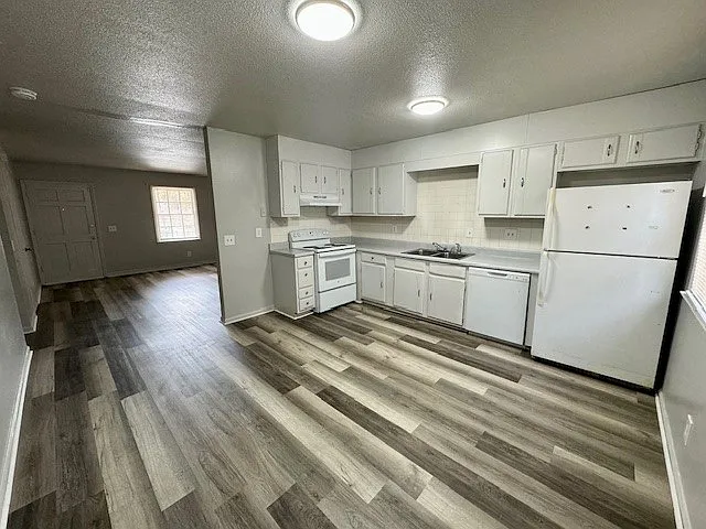 920 Delmonte Dr #M-D — Photo 7