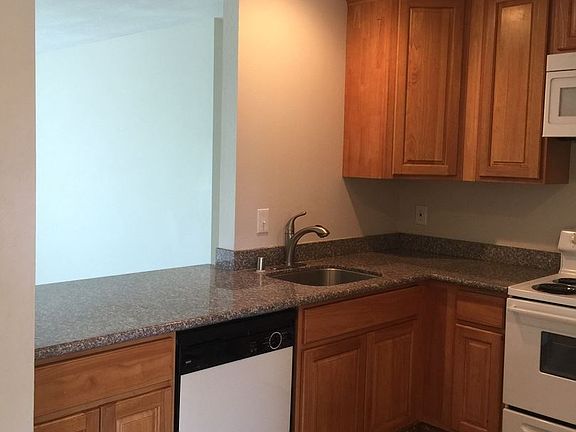 3rd image of 1356 Monte Vista Ave APT 5