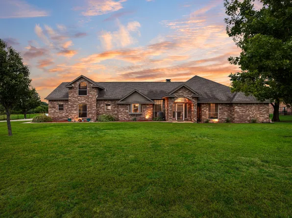 10052 Helms Trl, Forney, TX 75126