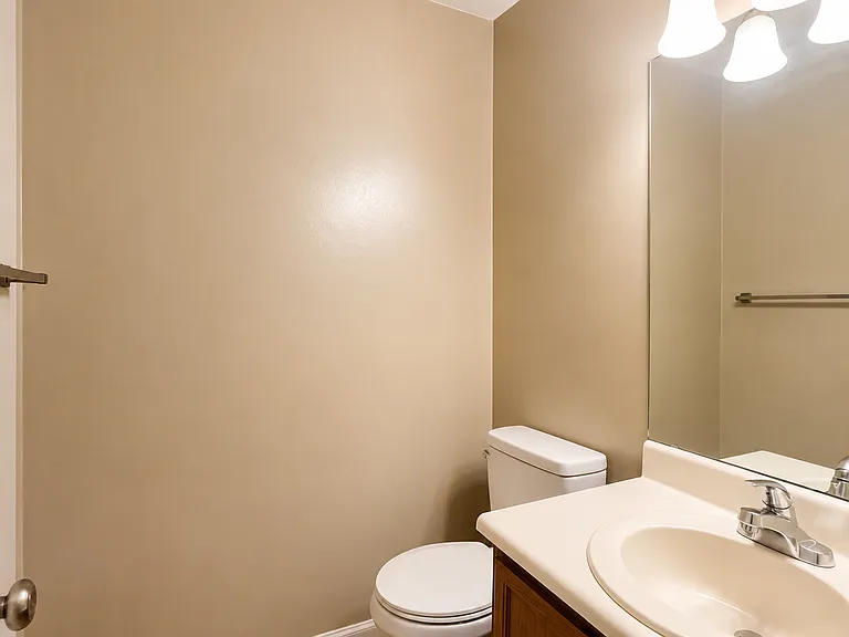 2152 Westbury Ct SW #1 — Photo 6