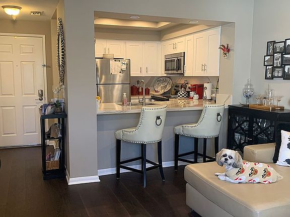 4th image of 620 State St Unit 315