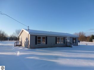 642 Wood Rd NE, Kalkaska, MI 49646