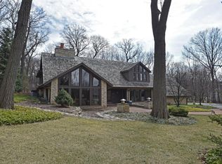 2020 Kathlynn Ct, Brookfield, WI 53045