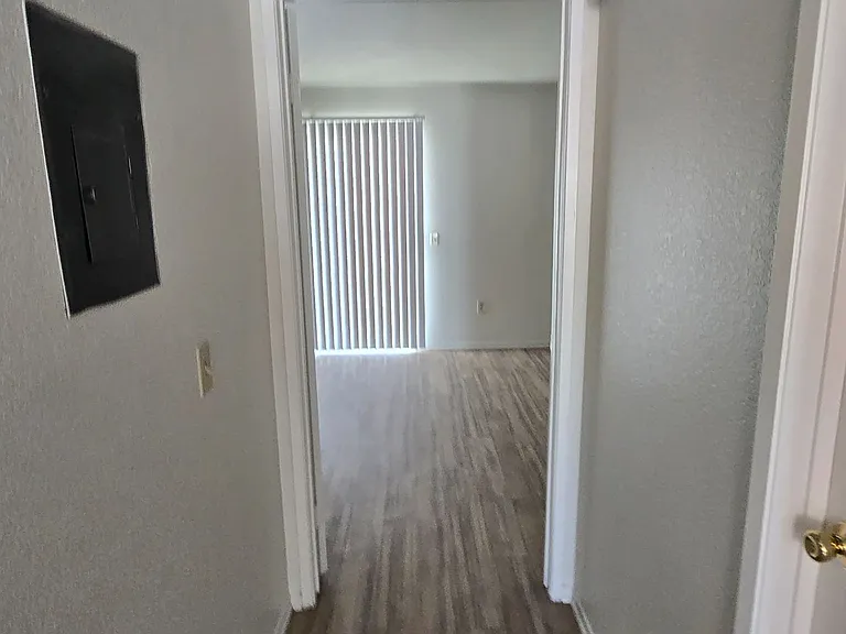Plymouth Manor Apts — Photo 15