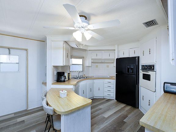 2nd image of 2001 N 83rd Ave Avenue N #1281