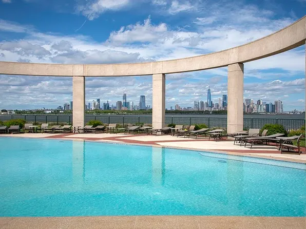 207 Shearwater Ct West image 30 of 33