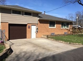 4201 N Columbus Ave, Peoria, IL