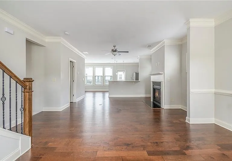 2808 Fullers Aly — Photo 2