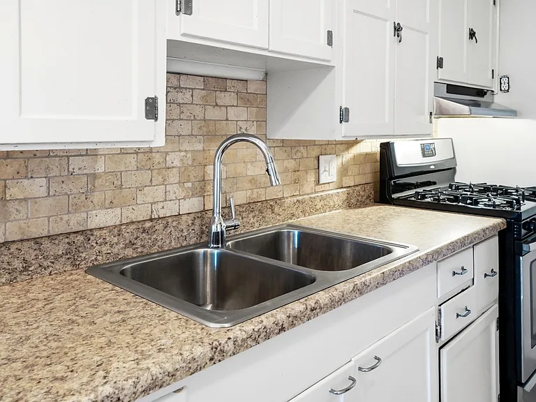 1695 Glenn Ave #C — Photo 15