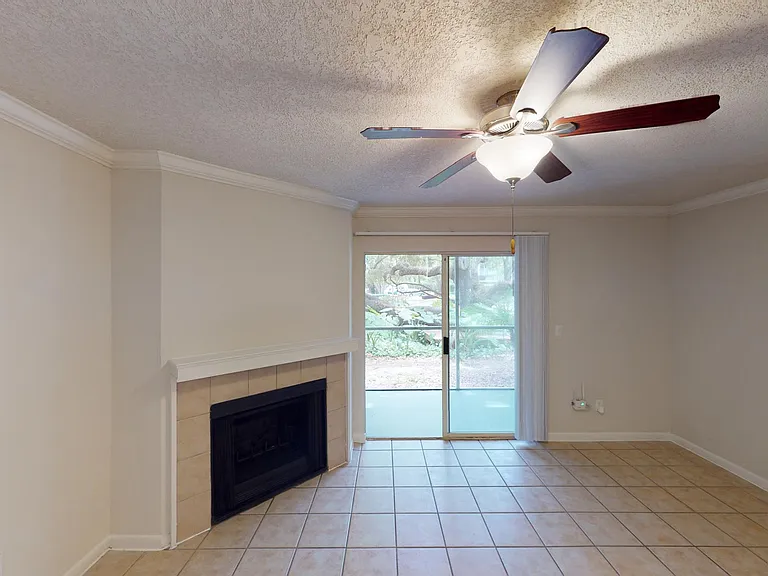 Altamira Place Apartment Homes — Photo 117