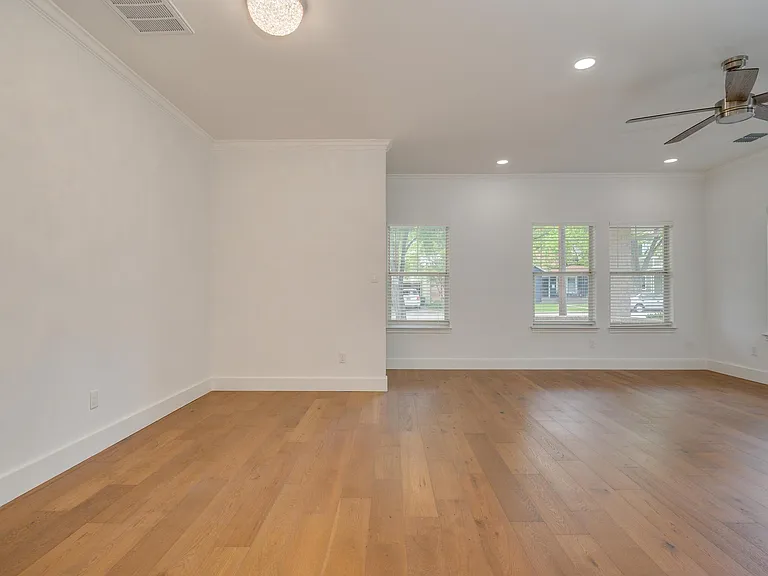 4601 Eilers Ave — Photo 13