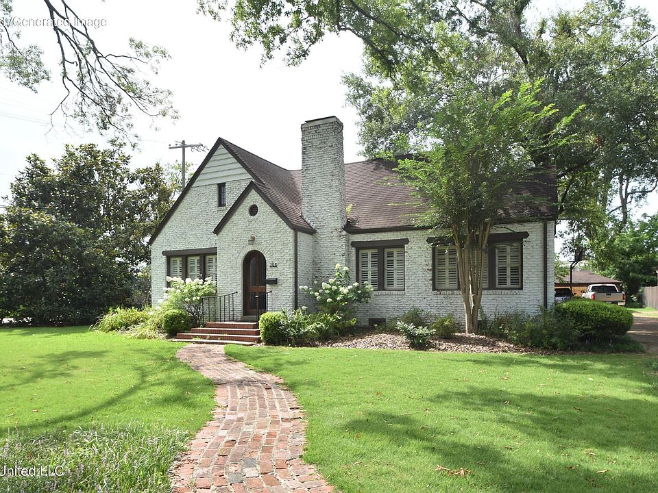 1st image of 208 W Harding Ave
