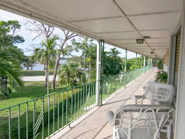 4056 Lake Osborne Drive #15, Lake Worth Beach, FL 33461