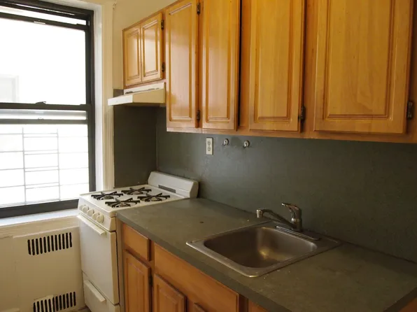 599 West 190th Street image 1 of 4