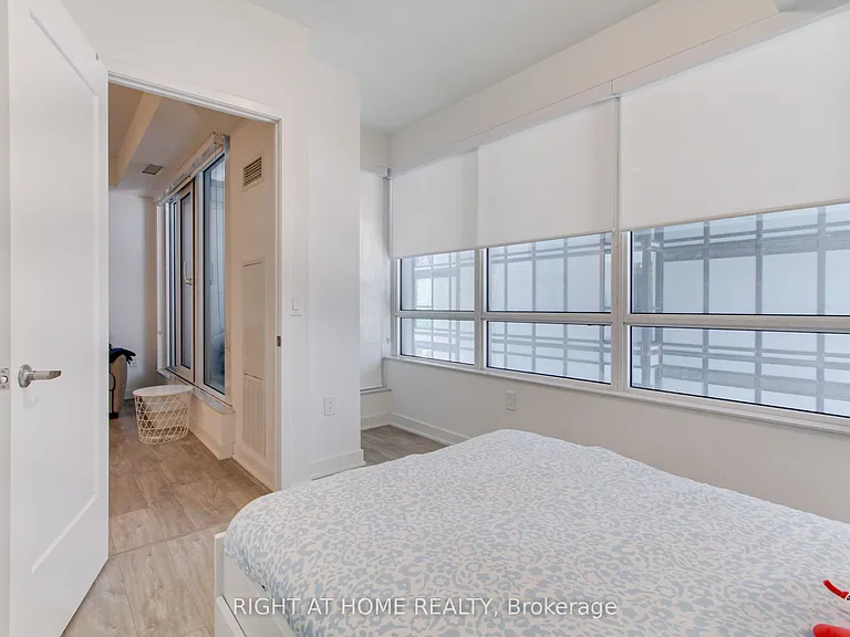 70 Princess St #312B — Photo 18