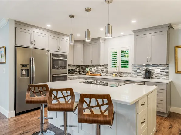 907 Tropic Dr, Vero Beach, FL 32963