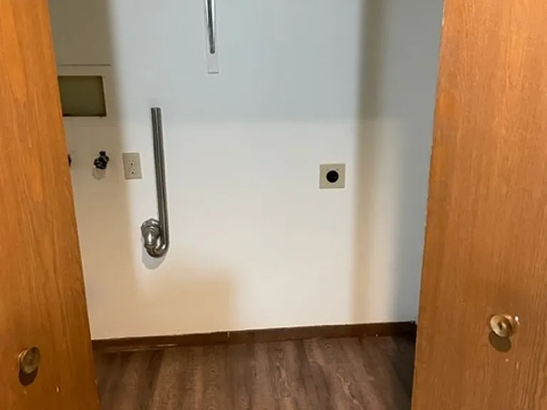 N114W16045 Sylvan Cir — Photo 14