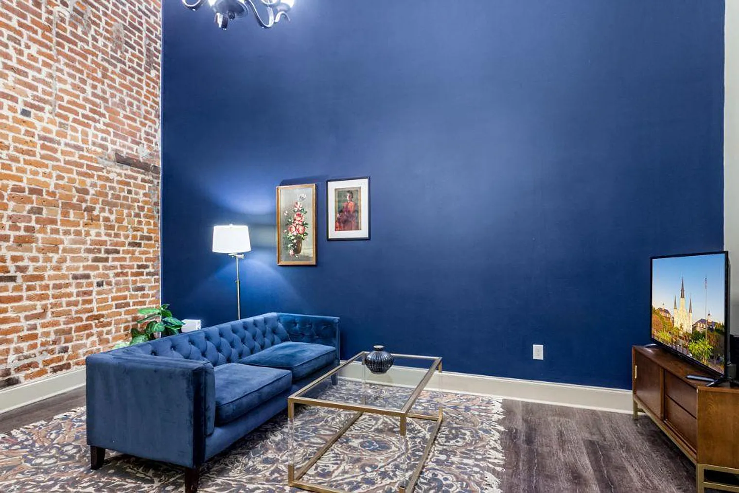 2 bed, 2.0 bath, 1194 sqft, $6,807 — Photo 3