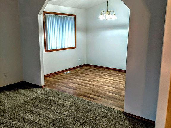 4th image of 6613 NE 73rd Cir